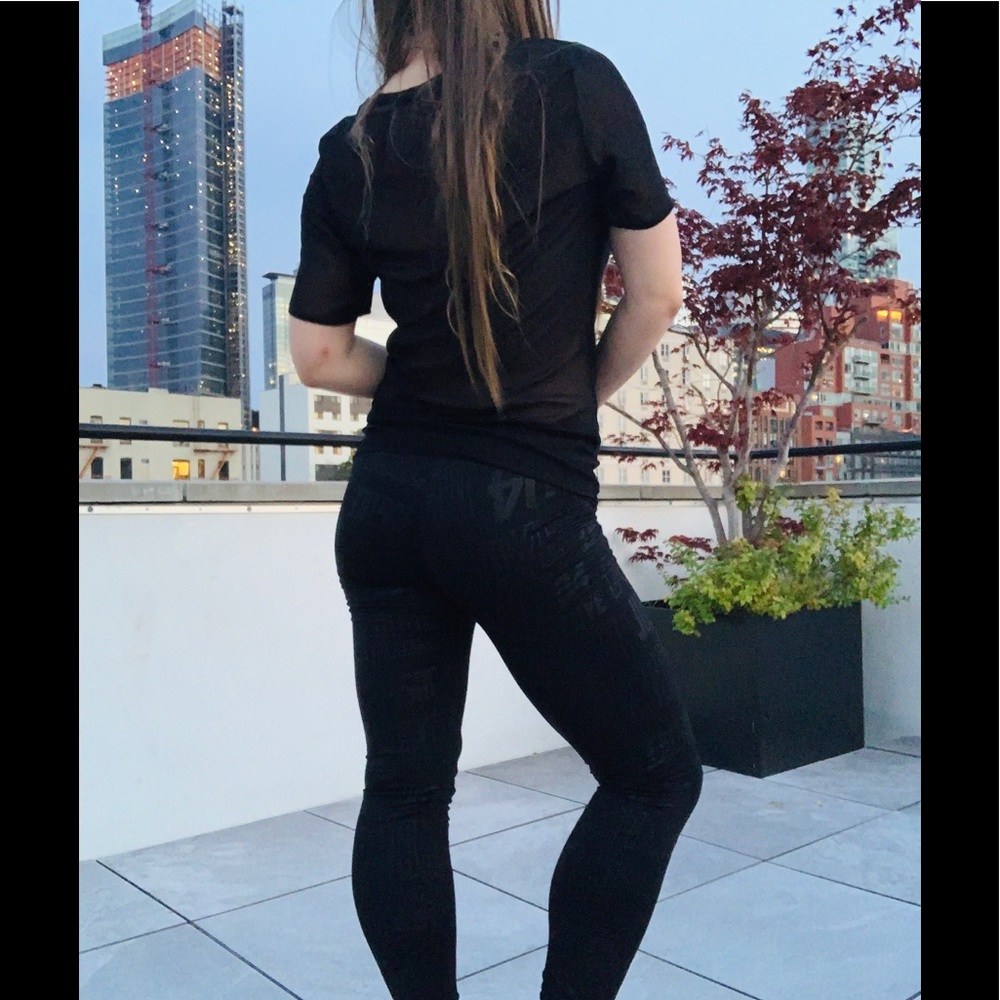 TopShop Sheer Transparent Back Basic Slim T-Shirt - Picture 16 of 16